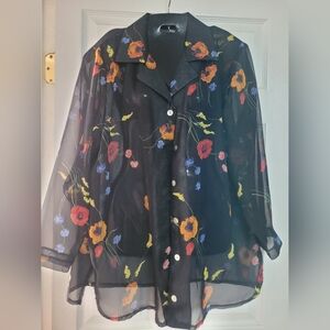 Delta Burke Black and Orange Boxy Blouse with Notched Collar